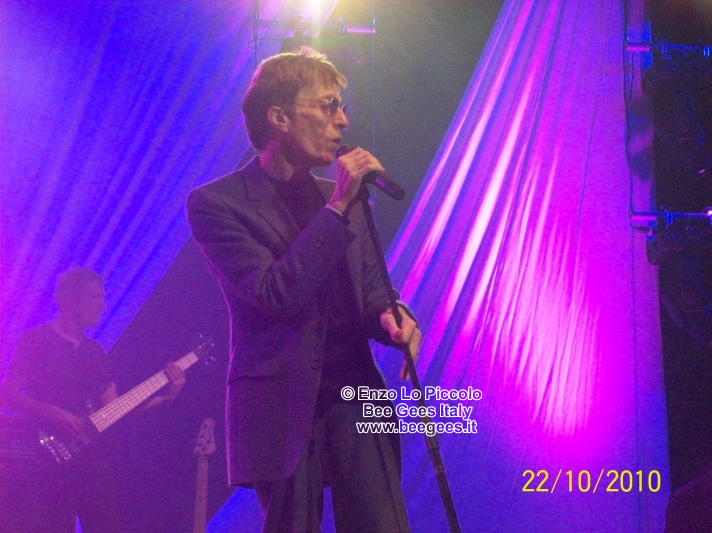 Live in Amsterdam 2010 (717Wx533H) - Robin Gibb - Live in Amsterdam (Heineken music hall) 