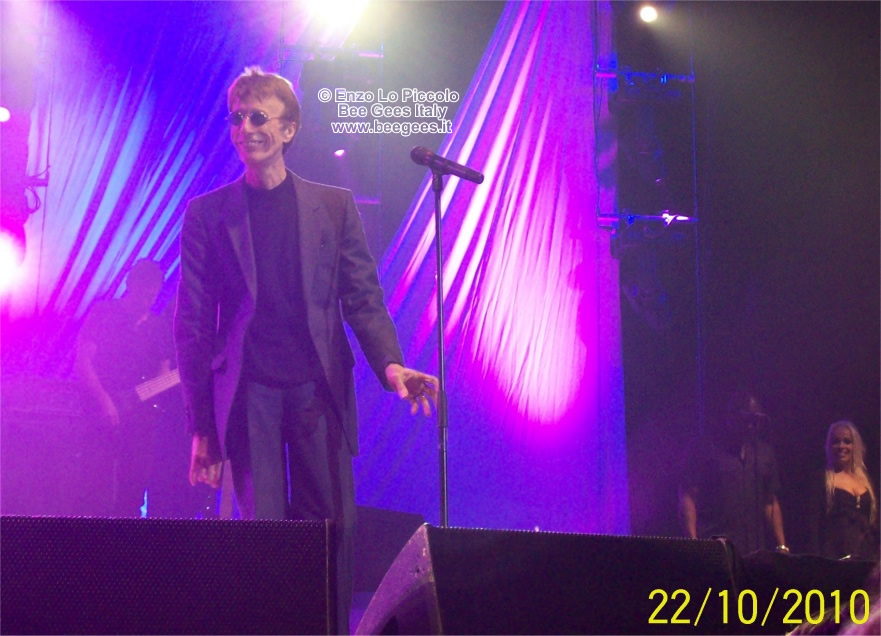 Live in Amsterdam 2010 (881Wx636H) - Robin Gibb - Live in Amsterdam (Heineken music hall) 