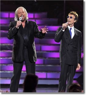 Barry e Robin live on American Idol