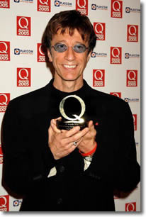 Robin alla cerimonia Q awards 2005